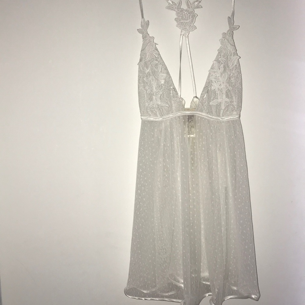 In bloom white never used lingerie sleepwear